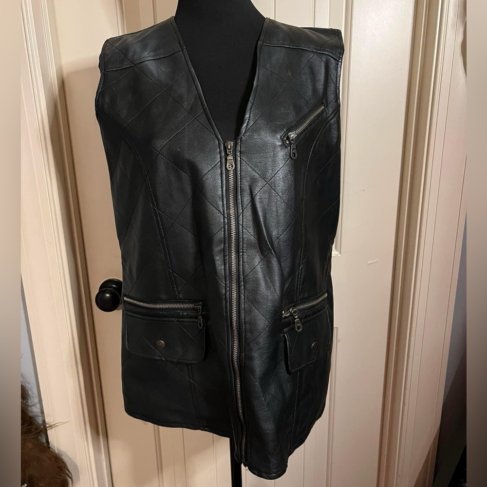 VGUC- Northwest Territory- size 1x- faux leather vest